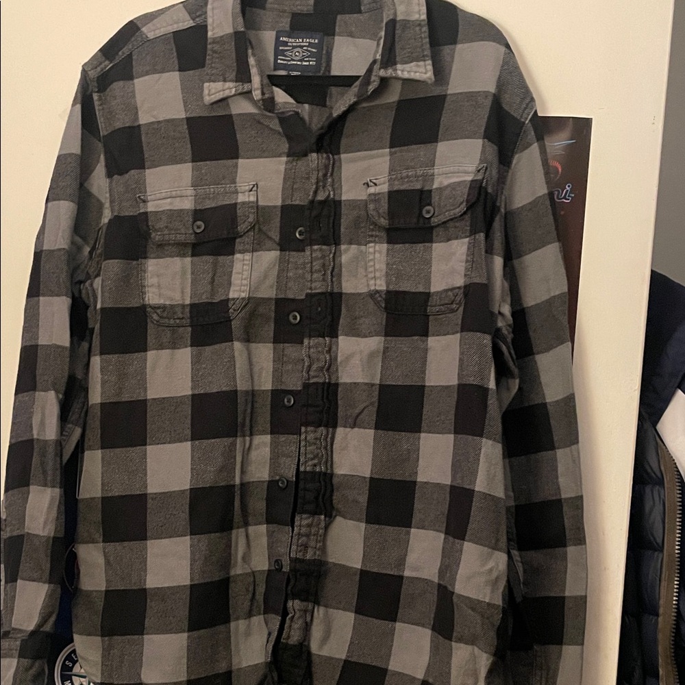 American Eagle Outfitters Black and Gray Plaid Shirt